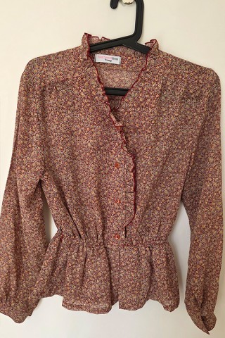 Camisa vintage pequeñas flores granate - Ropa mujer SusiSweetdress