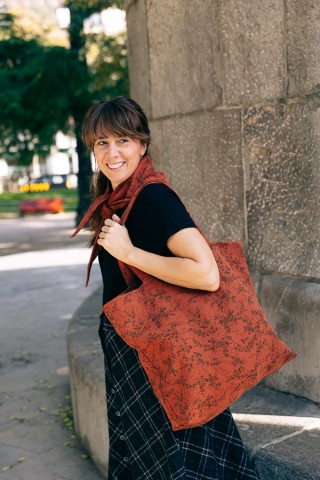 Bolsa anaranjada con estampado floral- Complementos SusiSweetdress