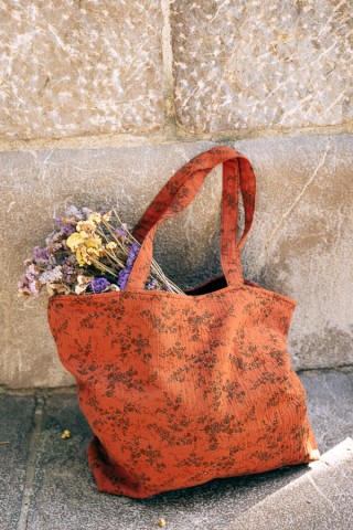 Bolsa anaranjada con estampado floral- Complementos SusiSweetdress