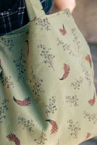 Bolsa kaki con estampado floral- Complementos SusiSweetdress