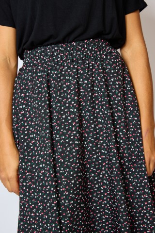 Falda maxi larga negra con florecitas blancas y rojas con bolsillos- Ropa mujer SusiSweetdress