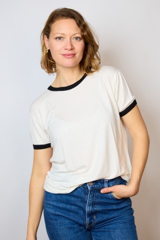 Camiseta SusiSweetdress blanca con bordes negros - Ropa mujer SusiSweetdress