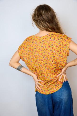 Camiseta SusiSweetdress ocre con flores colores- Ropa mujer SusiSweetdress
