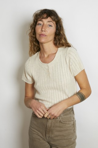 Camiseta básica SusiSweetdress beis con botones- Ropa mujer SusiSweetdress