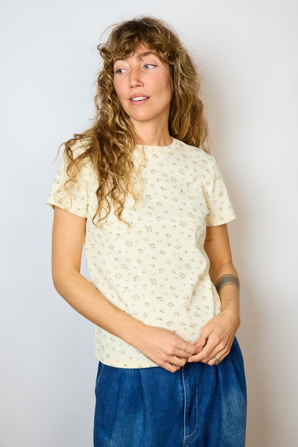 Camiseta básica SusiSweetdress beis con botones- Ropa mujer SusiSweetdress