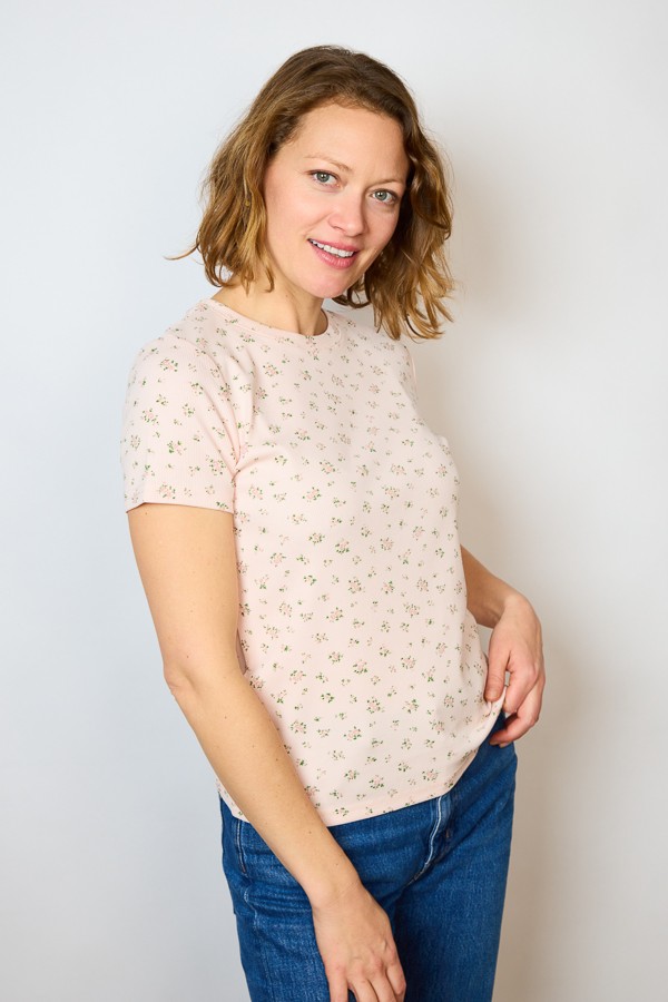 Camiseta básica SusiSweetdress rosa pastel con florecitas- Ropa mujer SusiSweetdress