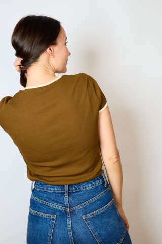 Camiseta básica SusiSweetdress marrón con bordes blancos- Ropa mujer SusiSweetdress