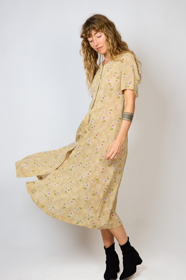Vestido vintage beige con margaritas - Ropa mujer vintage SusiSweetdress