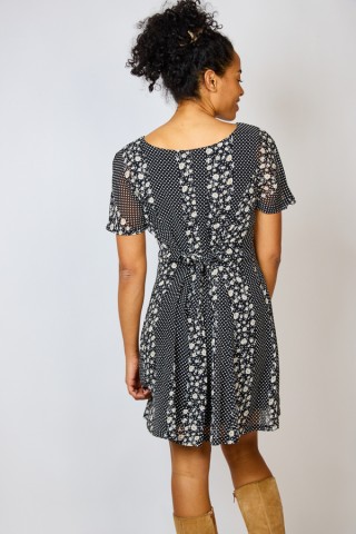 Vestido vintage negro con topitos y flores - Ropa mujer vintage SusiSweetdress