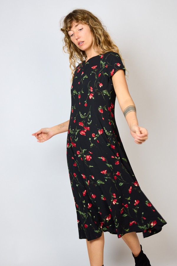 Vestido vintage negro con flores rojas - Ropa mujer vintage SusiSweetdress