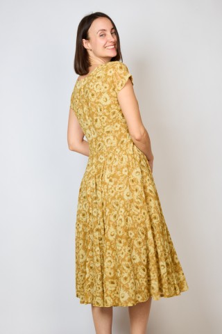 Vestido vintage marrón claro con grandes flores - Ropa mujer vintage SusiSweetdress