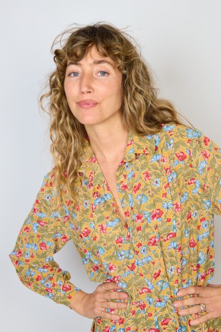 Vestido vintage ocre con flores rojas y azules - Ropa mujer vintage SusiSweetdress