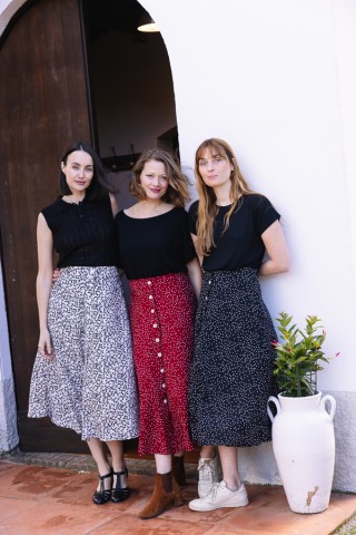 Falda larga negra con puntos blancos con botones- Ropa mujer SusiSweetdress