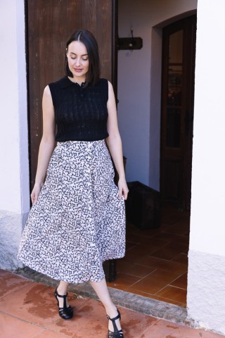 Falda larga blanca con flores con botones- Ropa mujer SusiSweetdress