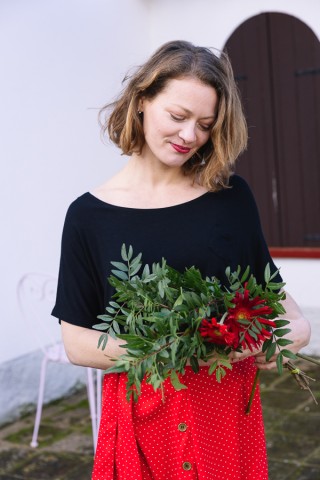 Falda roja con puntitos blancos cintura alta- Ropa mujer SusiSweetdress
