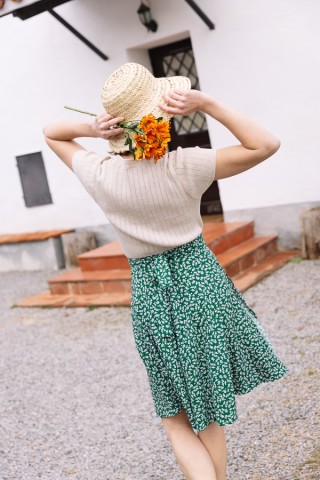 Falda cruzada midi verde con flores blancas- Ropa mujer SusiSweetdress