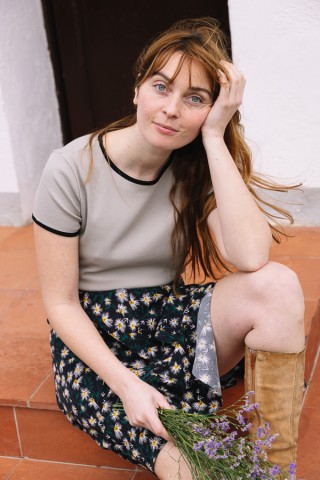 Falda cruzada midi negra con plumas blancas- Ropa mujer SusiSweetdress