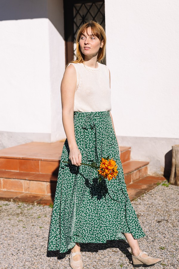 Falda maxi larga cruzada verde con margaritas blancas- Ropa mujer SusiSweetdress