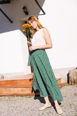 Falda maxi larga cruzada verde con margaritas blancas- Ropa mujer SusiSweetdress