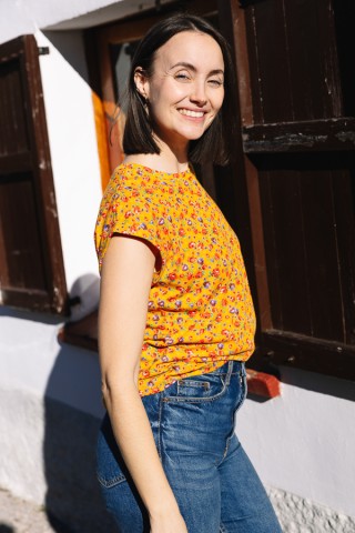 Camiseta SusiSweetdress ocre con flores colores- Ropa mujer SusiSweetdress