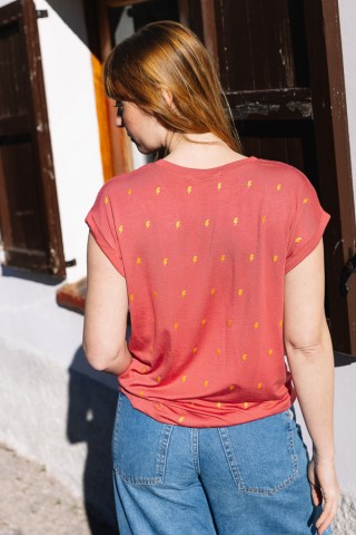 Camiseta SusiSweetdress rosa con rayos dorados- Ropa mujer SusiSweetdress