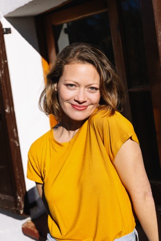 Camiseta básica SusiSweetdress ocre- Ropa mujer SusiSweetdress