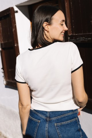 Camiseta básica SusiSweetdress blanca con bordes negros- Ropa mujer SusiSweetdress