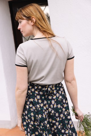 Camiseta básica SusiSweetdress gris con bordes negros- Ropa mujer SusiSweetdress