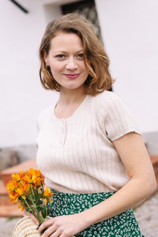 Camiseta básica SusiSweetdress beis con botones- Ropa mujer SusiSweetdress