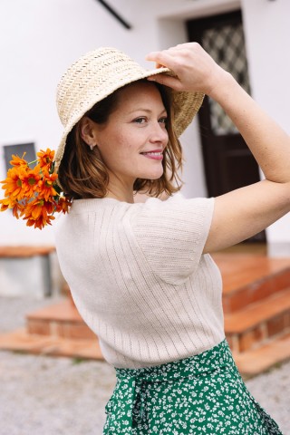 Camiseta básica SusiSweetdress beis con botones- Ropa mujer SusiSweetdress