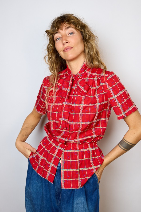 Camisa vintage roja con líneas de colores- Ropa mujer SusiSweetdress