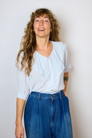 Camisa vintage azul pastel con volante- Ropa mujer SusiSweetdress