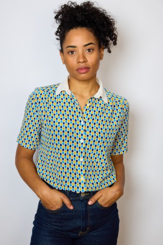 Camisa vintage blanca con estampado geométrico- Ropa mujer SusiSweetdress