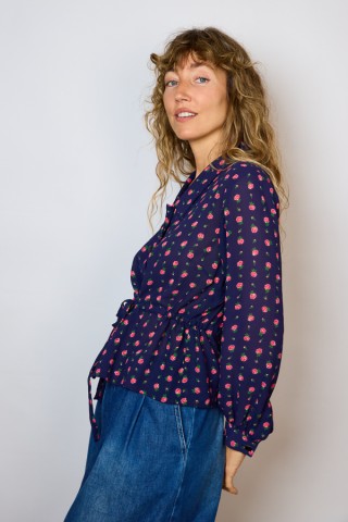 Camisa vintage azul marino con rosas rojas- Ropa mujer SusiSweetdress