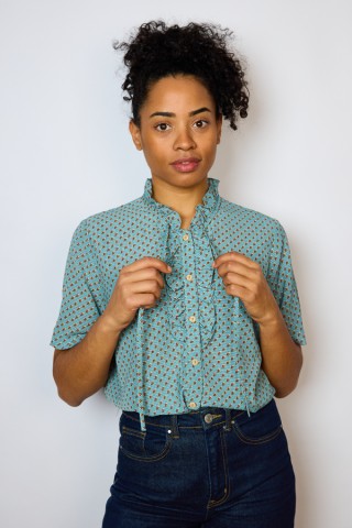 Camisa vintage azul con florecitas anaranjadas- Ropa mujer SusiSweetdress