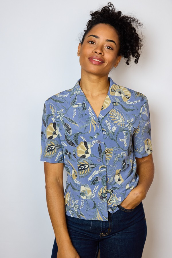 Camisa vintage azul con flores beis- Ropa mujer SusiSweetdress