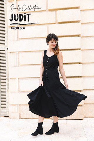Vestid negro con tirantes con mucho vuelo Colección SusiSweetdress