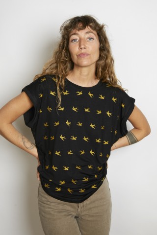 Camiseta SusiSweetdress negra con pájaros dorados- Ropa mujer SusiSweetdress