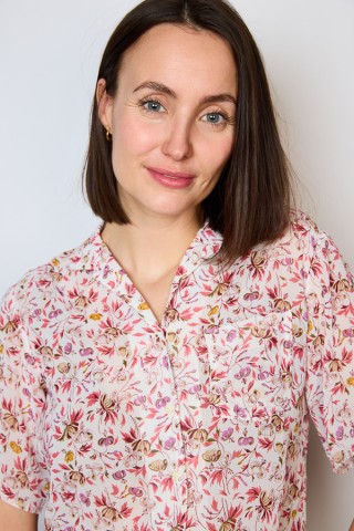 Camisa vintage blanca con estampado floral- Ropa mujer SusiSweetdress