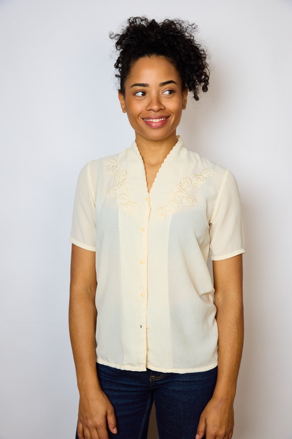 Camisa vintage beige claro con bordados- Ropa mujer SusiSweetdress
