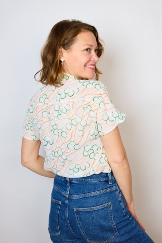 Camisa vintage blanca estampada en naranja y verde- Ropa mujer SusiSweetdress