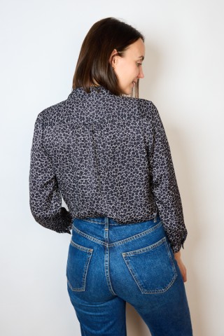 Camisa vintage negra estampado floral- Ropa mujer SusiSweetdress
