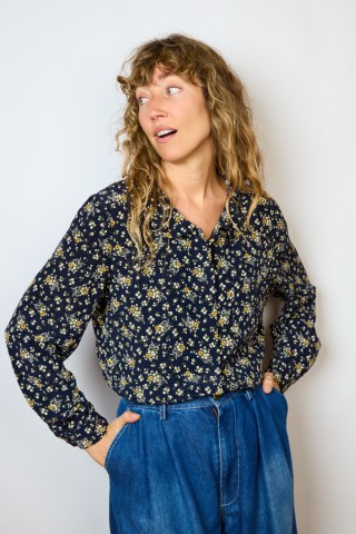 Camisa vintage azul marino con estampado de ramilletes- Ropa mujer SusiSweetdress