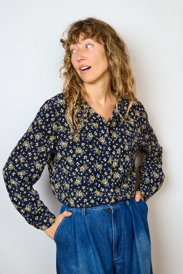 Camisa vintage azul marino con estampado de ramilletes- Ropa mujer SusiSweetdress