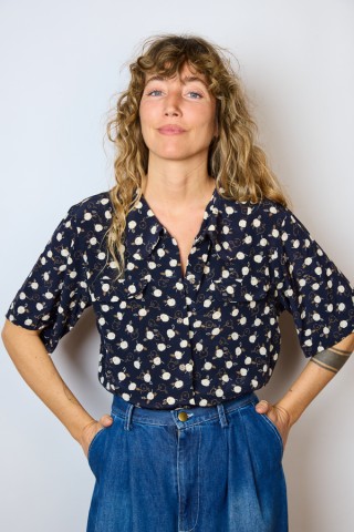 Camisa vintage azul marino estampado floral- Ropa mujer SusiSweetdress