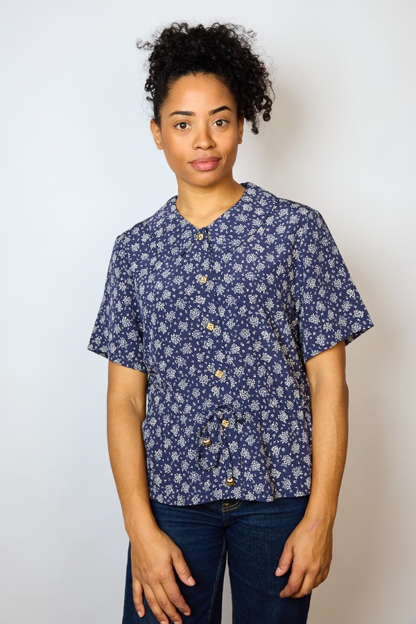 Camisa vintage azul marino estampado floral- Ropa mujer SusiSweetdress