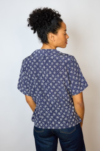 Camisa vintage azul marino estampado floral- Ropa mujer SusiSweetdress