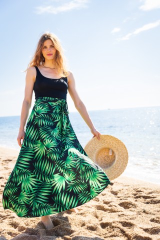 Falda maxi larga cruzada negra con hojas tropicales verdes- Ropa mujer SusiSweetdress