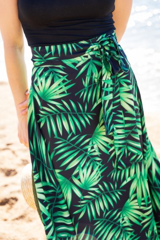 Falda maxi larga cruzada negra con hojas tropicales verdes- Ropa mujer SusiSweetdress