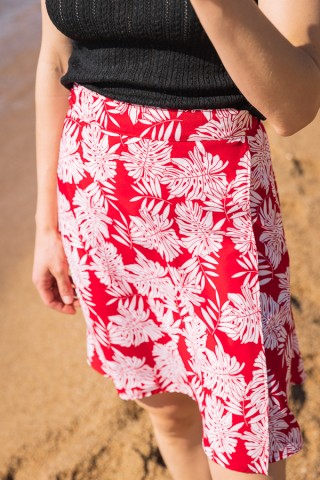 Falda midi cruzada roja con hojas blancas tropicales - Ropa mujer SusiSweetdress